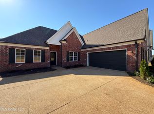 6097 Daffodil Ln, Walls, MS 38680