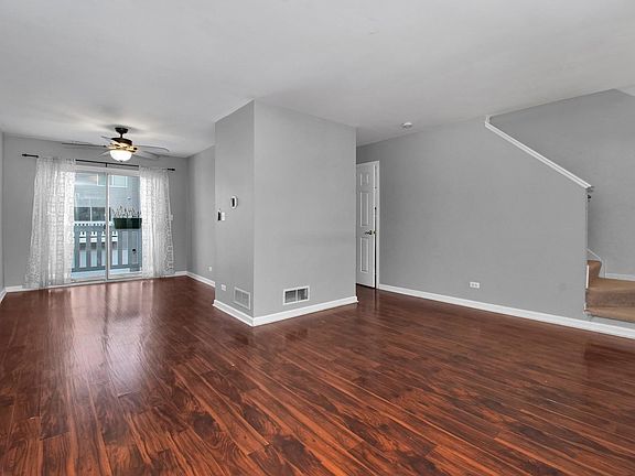 2nd image of 2777 Shelly Ln