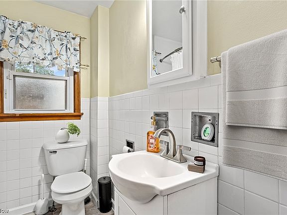 4th image of 2342 E 30th St
