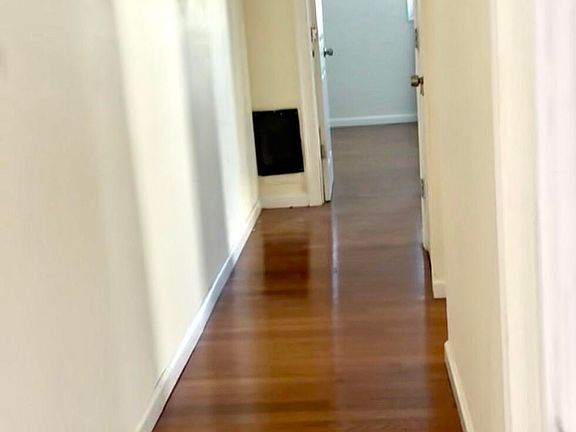 2nd image of 177 Mayberry Promenade #2