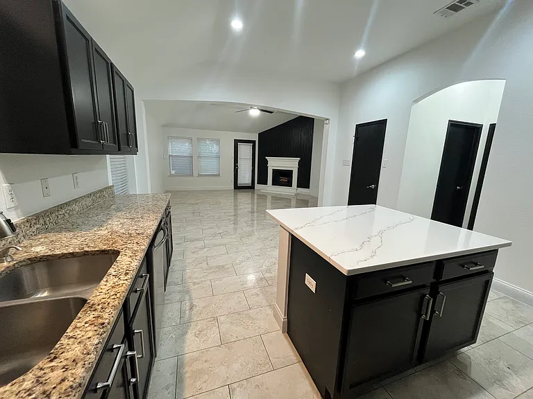 6304 Spring Ranch Dr — Photo 8