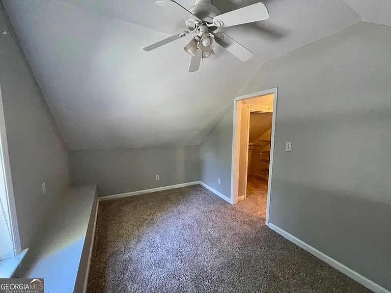 61 Clearwater Rd — Photo 15