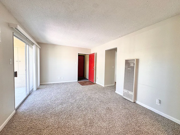 2409 Q Street — Photo 4