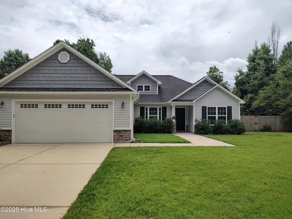 110 Hidden Pond Drive, New Bern, NC 28562