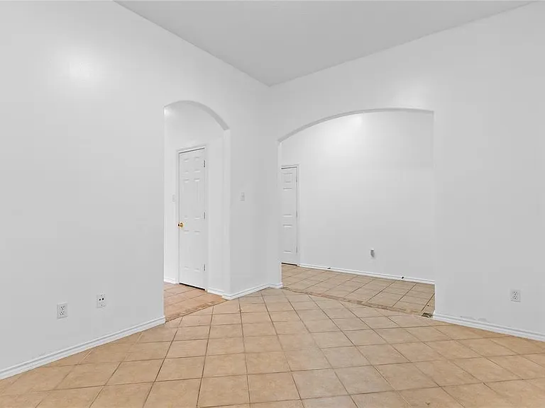 15323 Redbud Berry Way — Photo 8