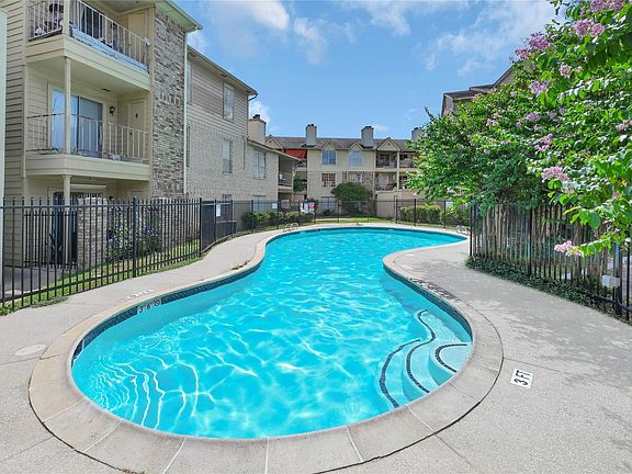 3rd image of 10101 S Gessner Rd APT 910