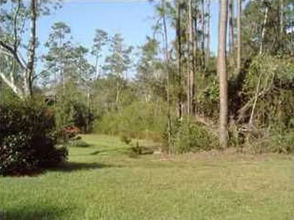 1052 Fleming Dr, Pensacola, FL 32514