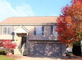 428 Lydia Ln, Linden, MI 48451