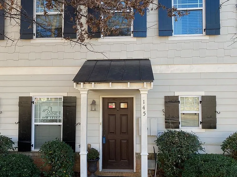145 Foreman Dr — Photo 1