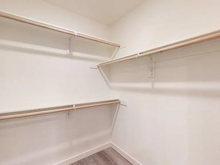 78 West Apartments — Photo 14