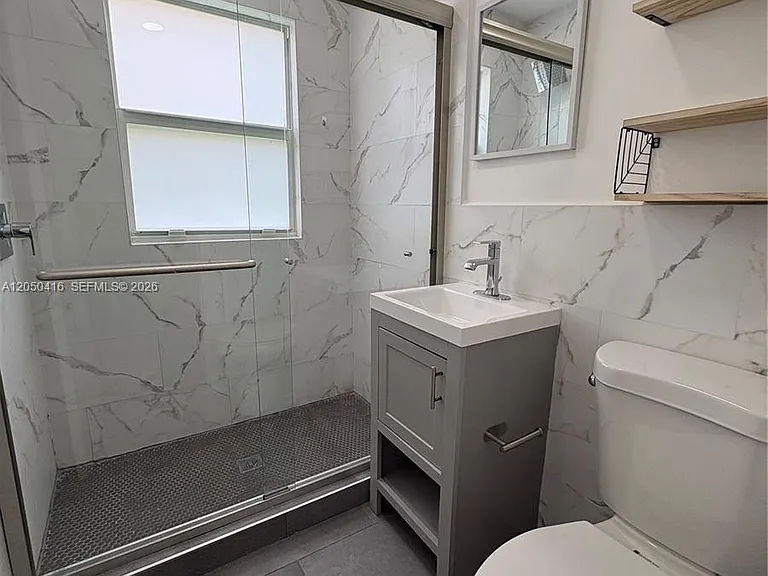 3237 SW 4th St #2 — Photo 9