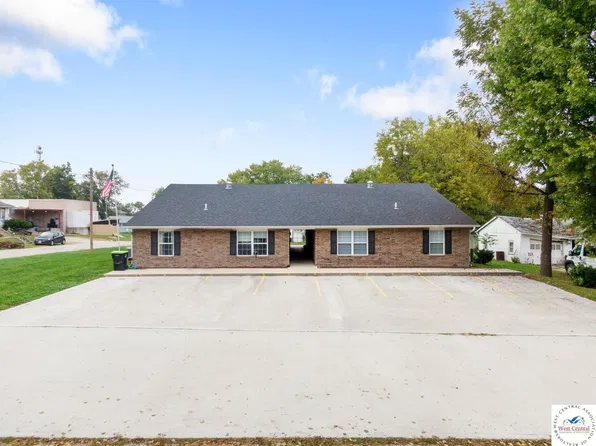 201 Highland St, Sweet Springs, MO 65351
