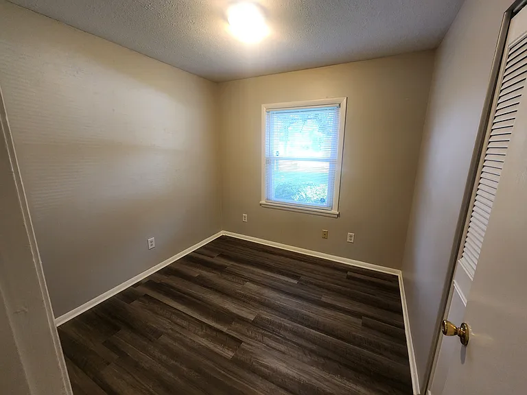 5403 Bramble Ct — Photo 6