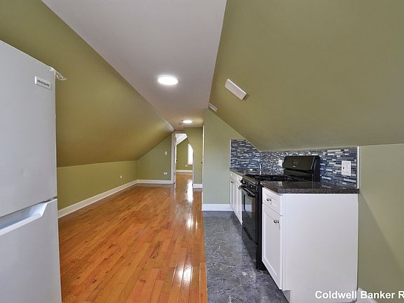 3rd image of 6948 S Talman Ave Floor 3
