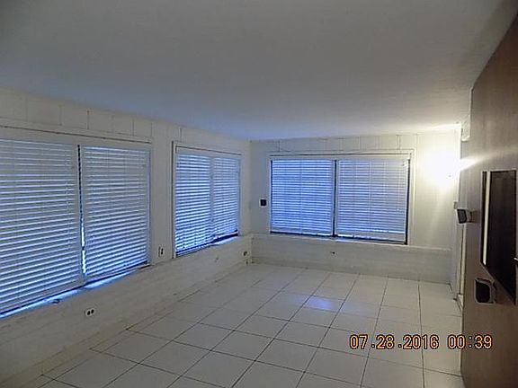4th image of 13275 NE 4th Ct