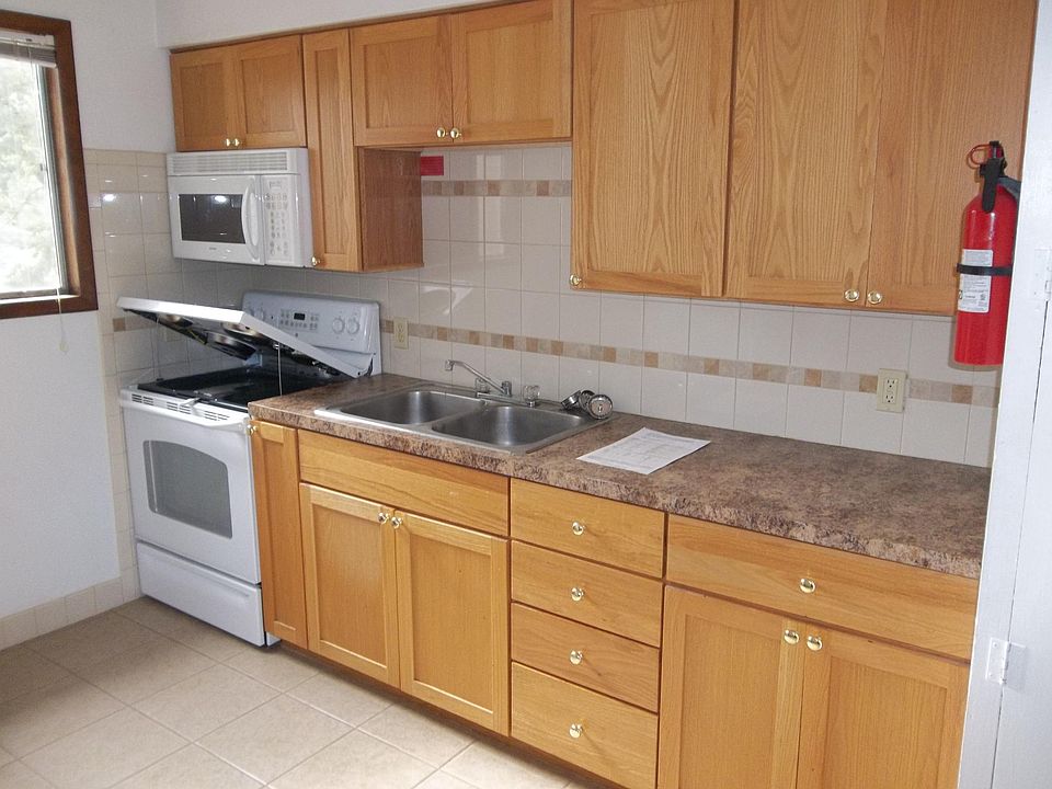 2nd image of 1025 Indiana St APT C