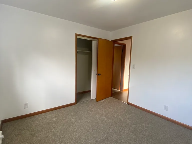 1272 Ruge St NW — Photo 9
