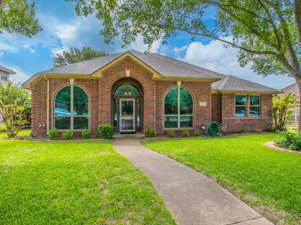 1410 Holveck Dr, Cedar Hill, TX 75104