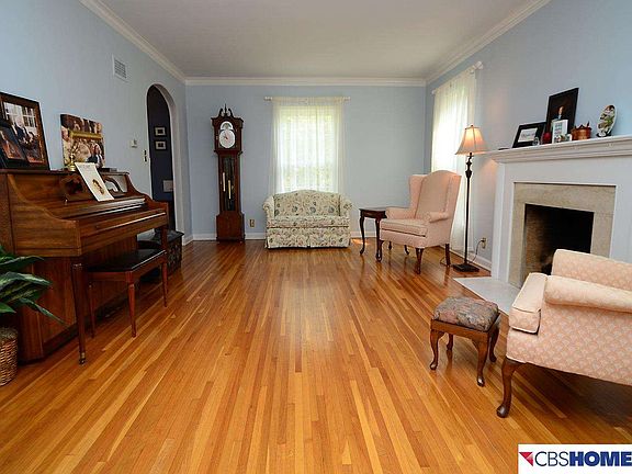 5th image of 6237 Underwood Ave
