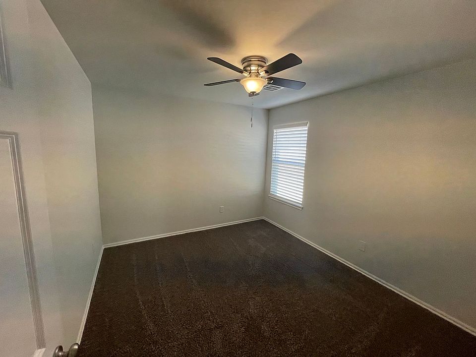 1st image of 1013 Blackjack Ln