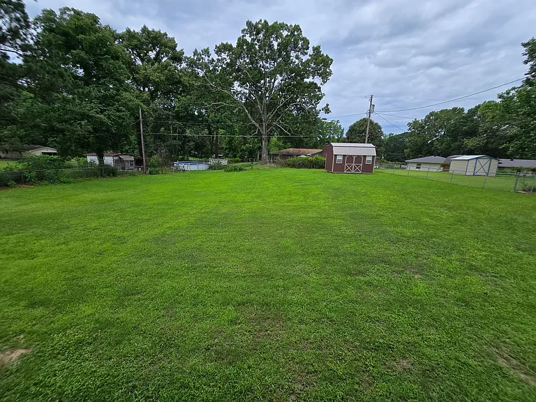 22217 Phillip Dr — Photo 11