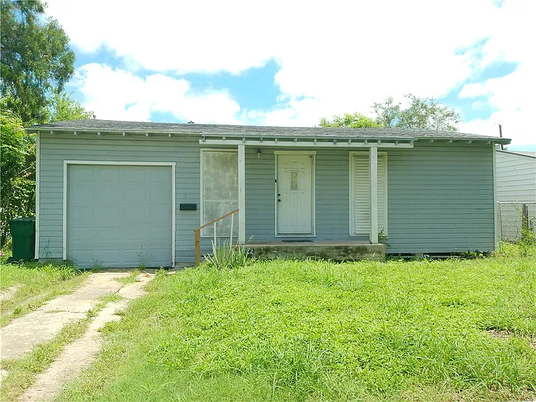 1722 Tarlton St — Photo 1