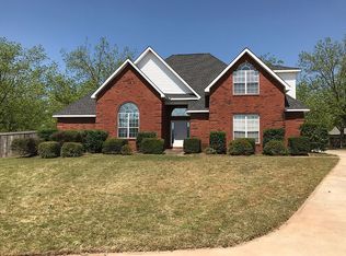 105 Palmetto Ct, Warner Robins, GA 31088