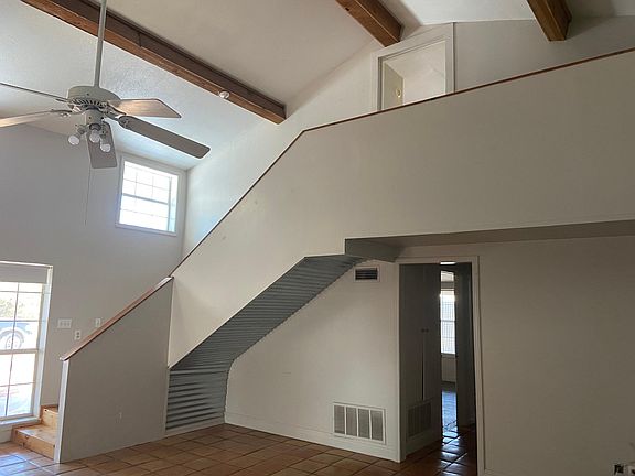 5th image of 723 S Highland Ave