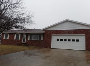 5920 S Carriage Ln, Mount Pleasant, MI 48858