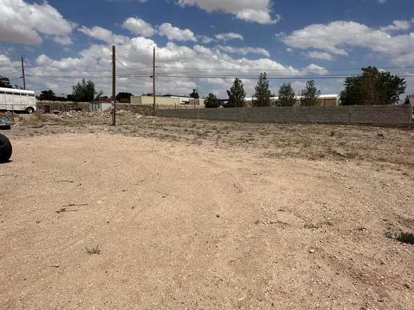 1624 Shaftsbury Dr, Clint, TX 79836