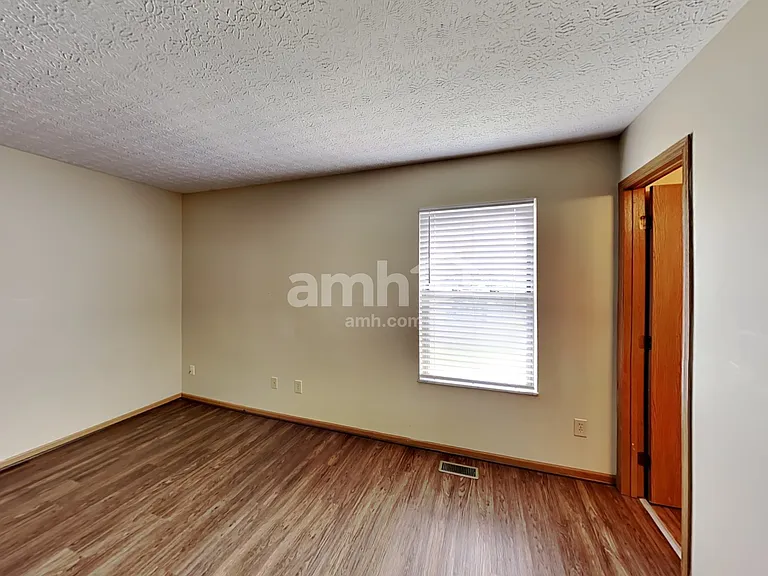 4623 Windridge Ct — Photo 12