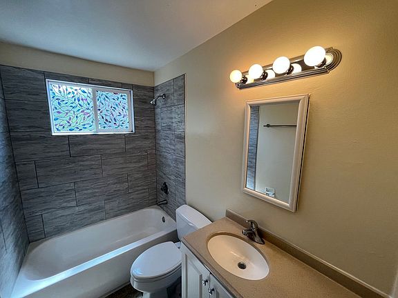 3rd image of 3059 Georgia St #2