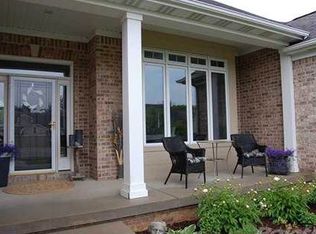 5516 Star Flower Dr, Haslett, MI 48840