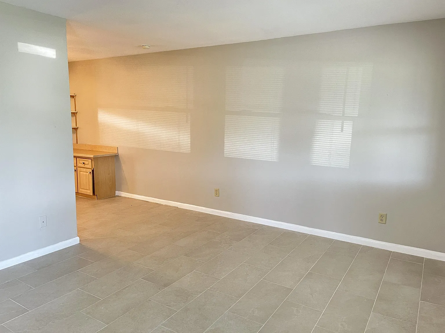 4620 SE 4th Pl (Allen St) - 1 — Photo 2