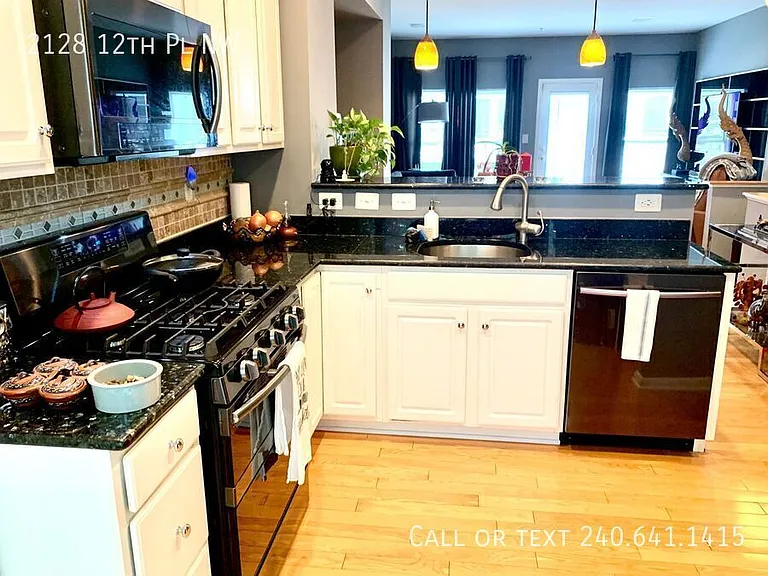 2128 12th Pl NW — Photo 8