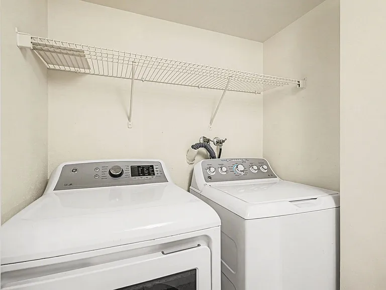 18004 E Ohio Ave #202 — Photo 16