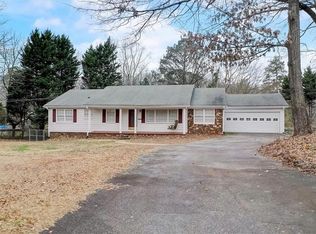 3951 Philmont Dr, Marietta, GA 30066