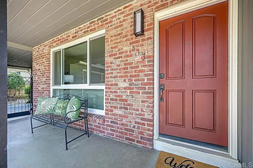 3 bed, 222 sqft, $3,000 — Photo 1