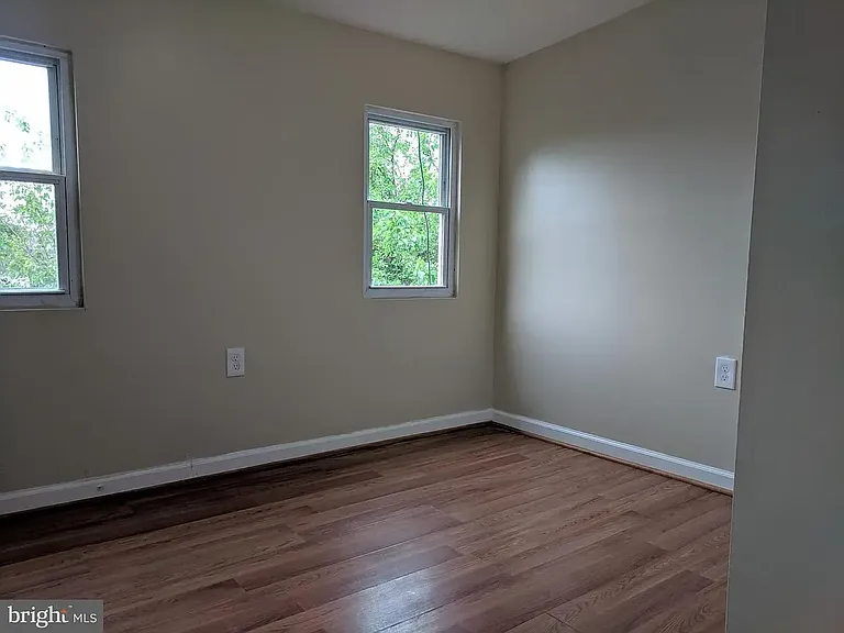 2444 Druid Hill Ave — Photo 29