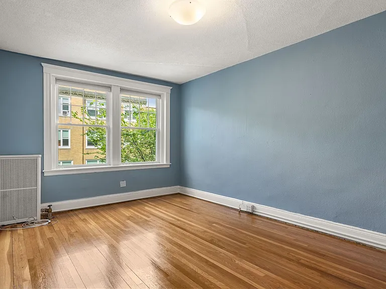20 Egmont St #4 — Photo 13