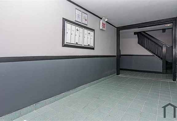5th image of 1121 E 81st St #1E