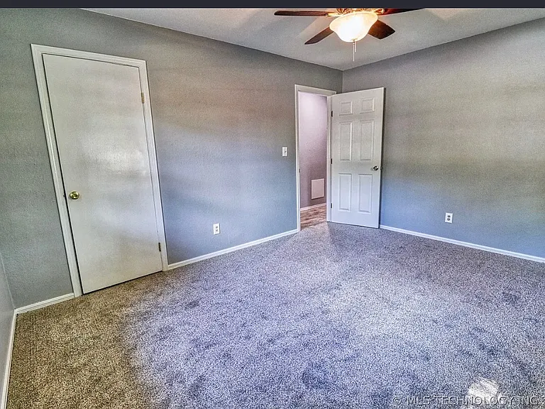 107 Hillside Ln — Photo 10