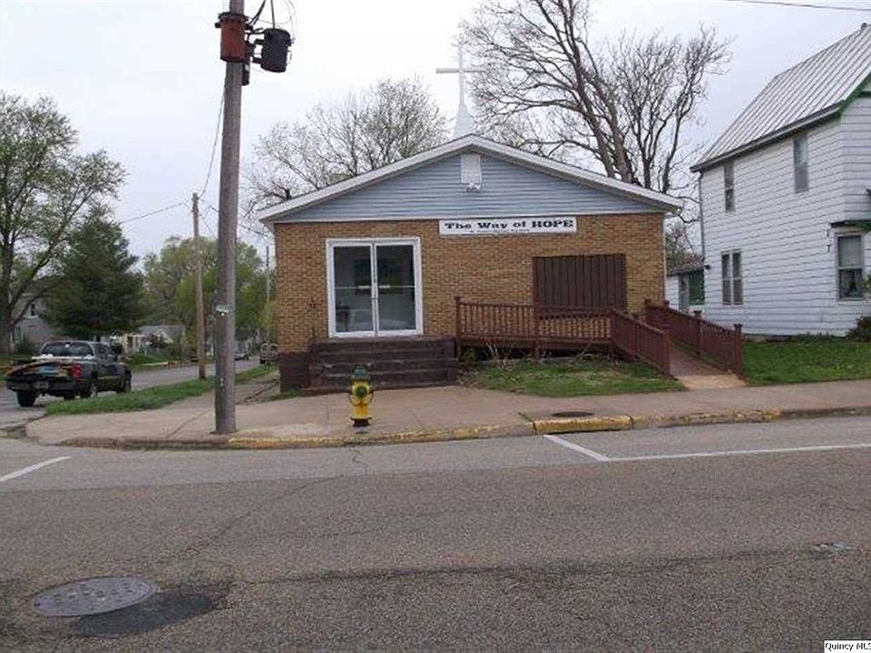 Home for Sale in Quincy, IL $59,900