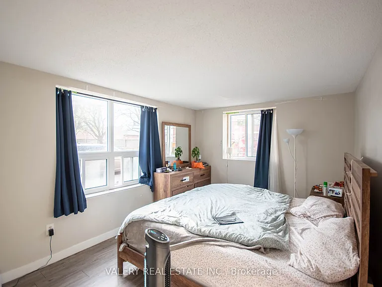 626 1st St #101 — Photo 5