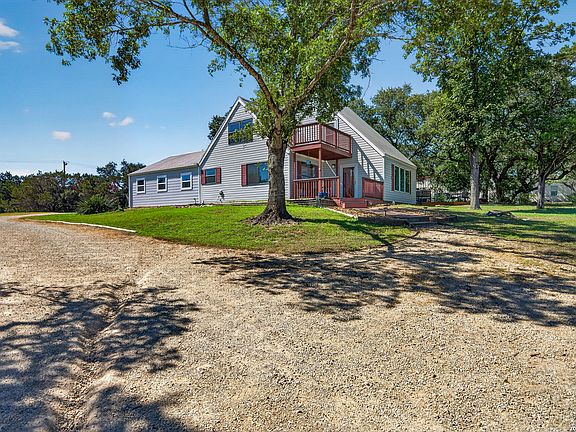 2nd image of 3030 Oak Hollow Dr