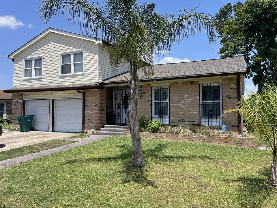2333 Bellaire Ln