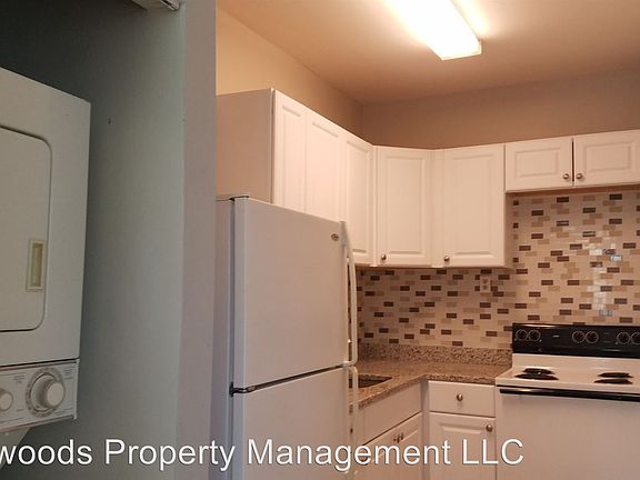 2nd image of 1914 W Dekle Ave APT 8