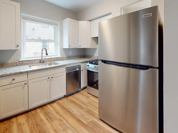 503 N Riverview Dr #4, Kalamazoo, MI 49004