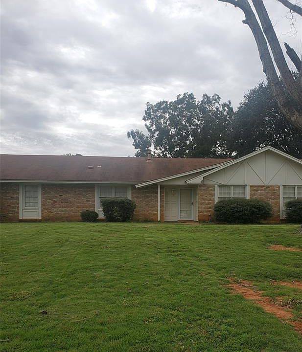 1st image of 325 Navajo Dr
