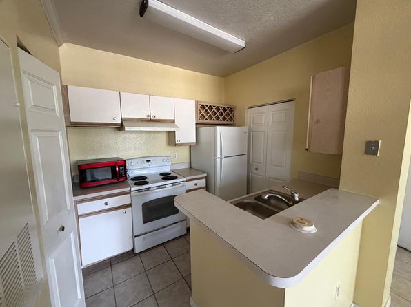 2564 Robert Trent Jones Dr APT 1324